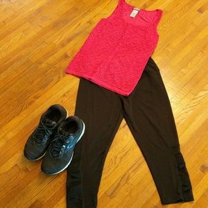 Performance JGX leggings and Jaclyn Smith top